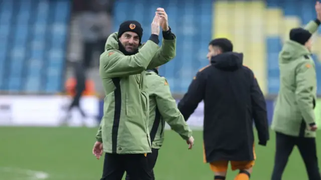 Hull manager Ruben Selles salutes the travelling support