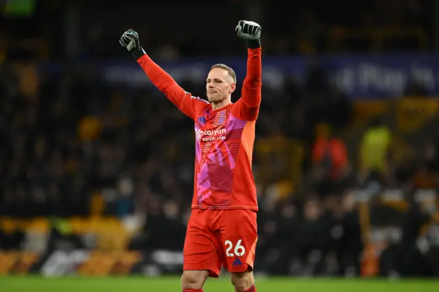 Matz Sels celebrates