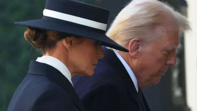 Donald Trump and Melania arrive at the church. She wears a flat hat