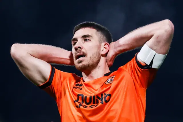 FT: Dundee 1-0 Dundee Utd