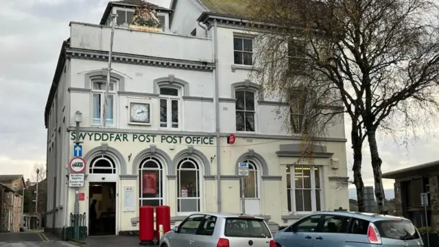 Post Office branch in Caernarfon