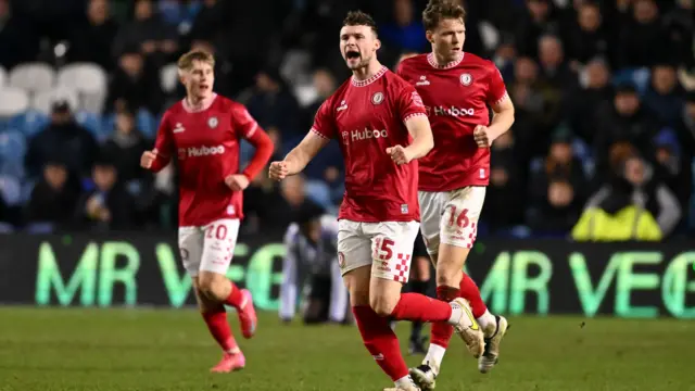 Bristol City celebrate scoring