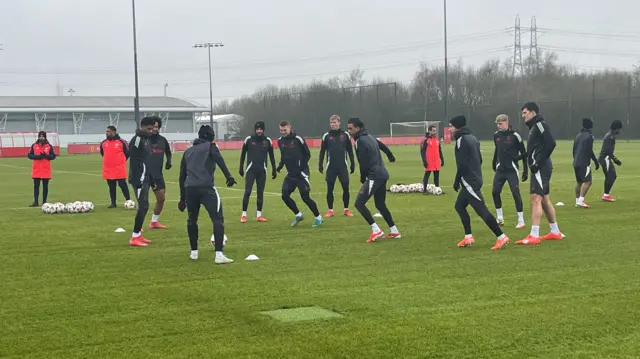 Man Utd players in training