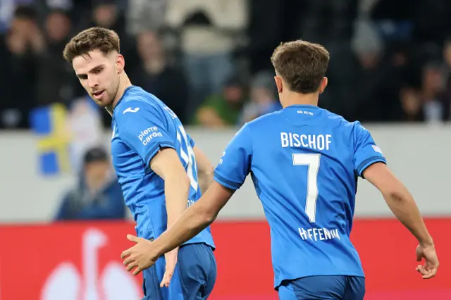 Anton Stach (L) celebrates