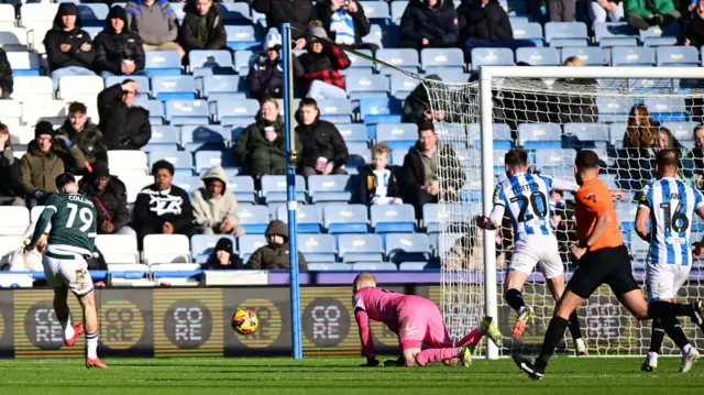 Aaron Collins scores for Bolton