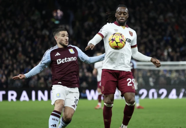 West Ham United's Aaron Wan-Bissaka in action