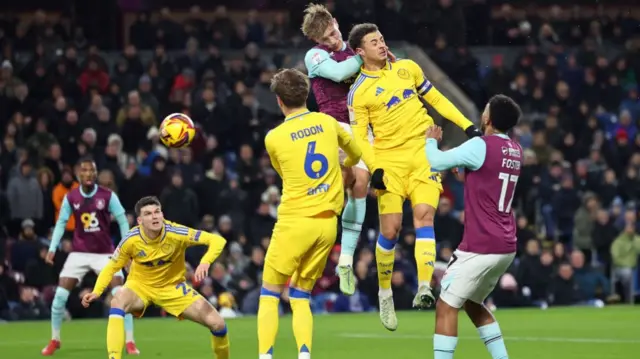 Burnley's Zian Flemming beats Ethan Ampadu in the air