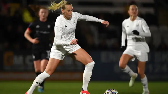 Stina Blackstenius of Arsenal runs with the ball during The Adobe Women's FA Cup Fourth Round match between Arsenal and Bristol City