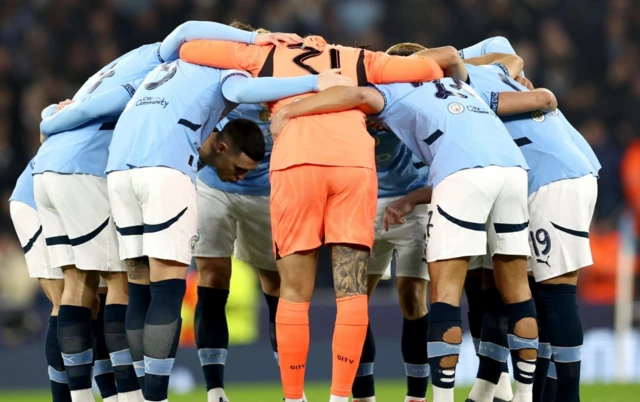 Man City huddle