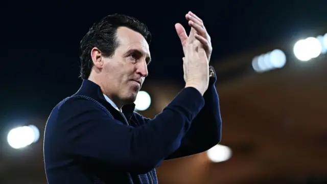 Unai Emery applauds Aston Villa fans