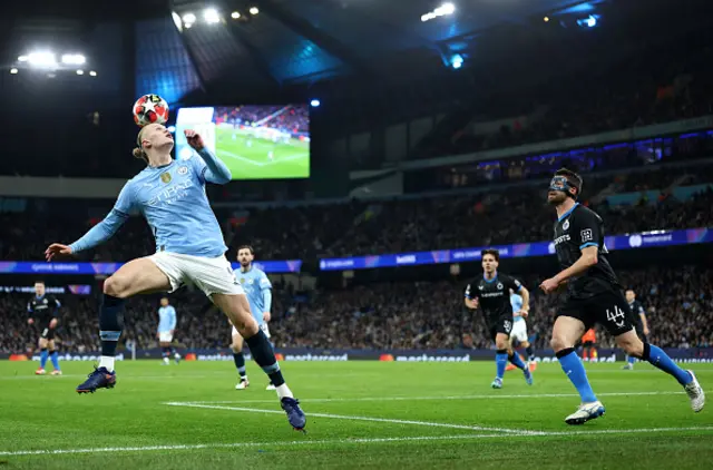 Erling Haaland of Manchester City attempts to control the ball