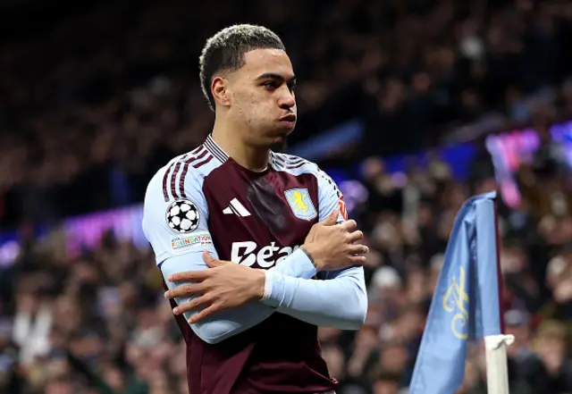 : Morgan Rogers of Aston Villa celebrate