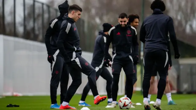 Bruno Fernandes and Manuel Ugarte take part in Manchester United training