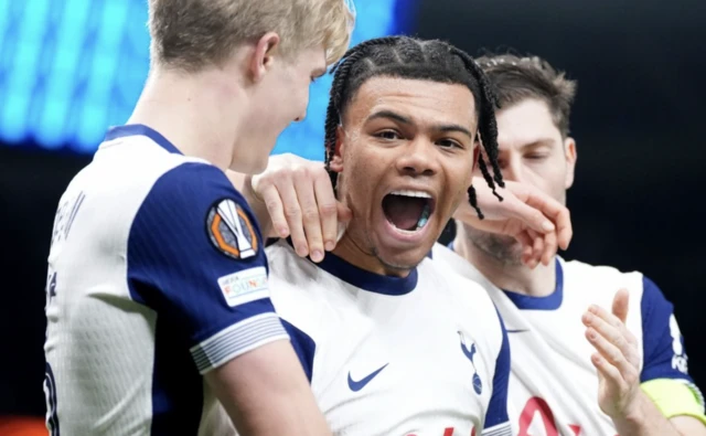 Tottenham Hotspur's Dane Scarlett celebrates