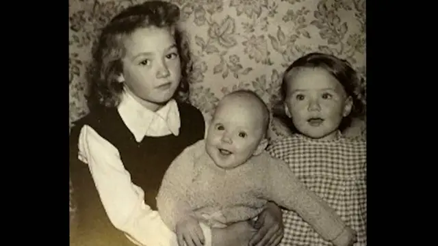 Geraldine with her sisters