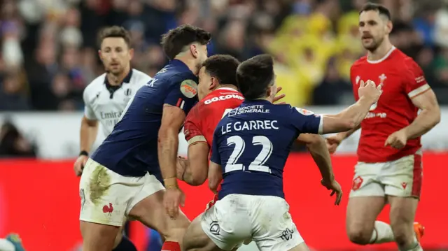 Romaine Ntamack's tackle on Ben Thomas earns him a red card