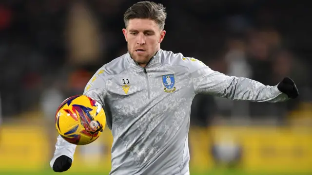 Josh Windass warms up for Sheffield Wednesday