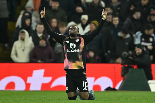 Stephy Mavididi celebrates