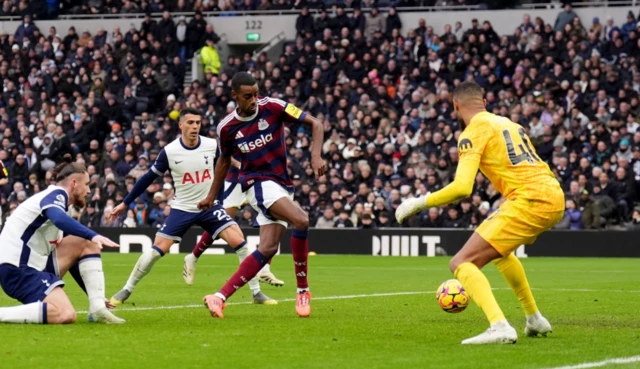 Newcastle United's Alexander Isak (second right) scores his sides second goal