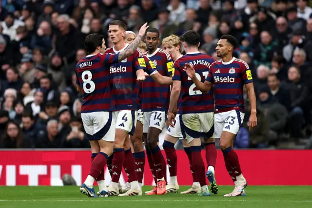 Newcastle players in a huddle