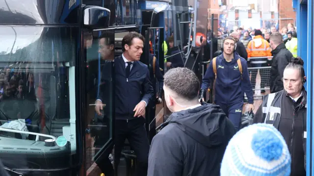 Scott Parker steps off the Burnley team bus at Ewood Park