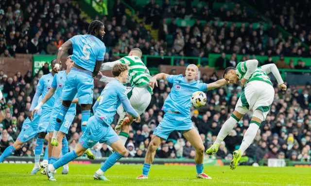 St Mirren and Celtic players