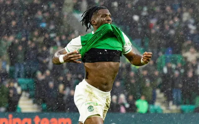 Rocky Bushiri celebrates for Hibs