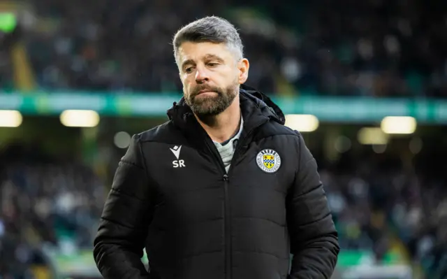 St Mirren manager Stephen Robinson