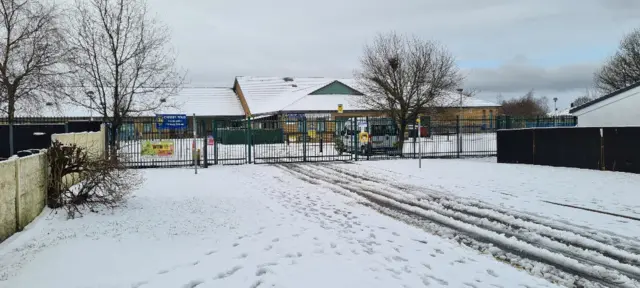 Snowy school in Burnley