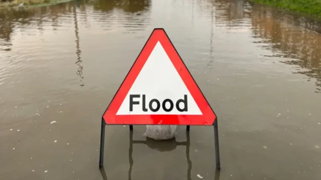 Generic flood warning sign