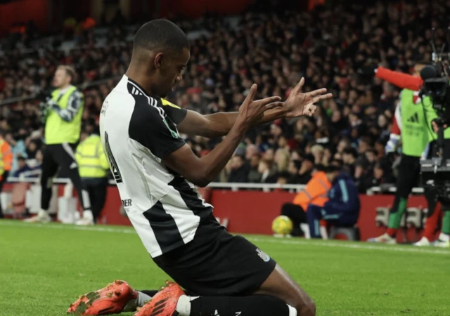 Newcastle United's Alexander Isak celebrates