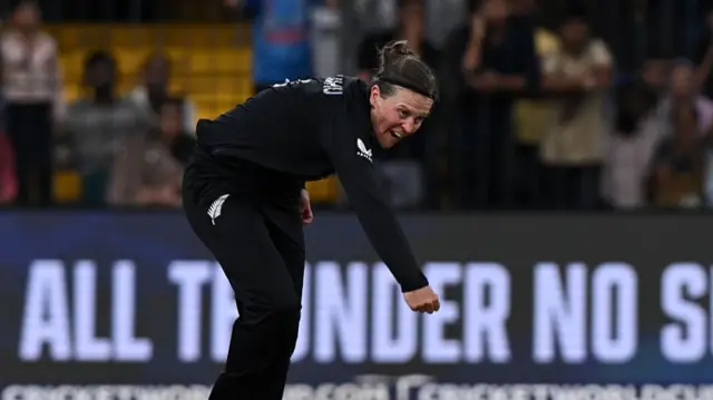 Lea Tahuhu of New Zealand