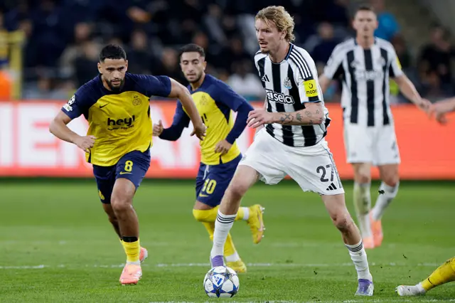 Nick Woltemade on the ball for Newcastle