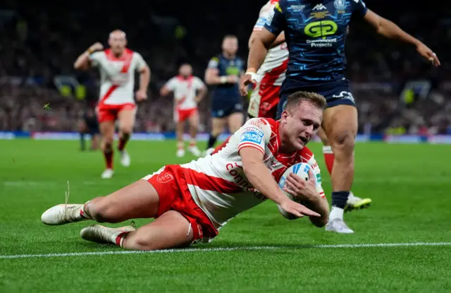 Jez Litten scores Hull KR's third try