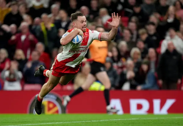 Joe Burgess scores Hull KR's fourth try of the Grand Final