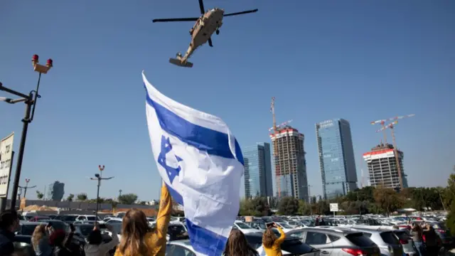 A helicopter aboce Israeli hospital.