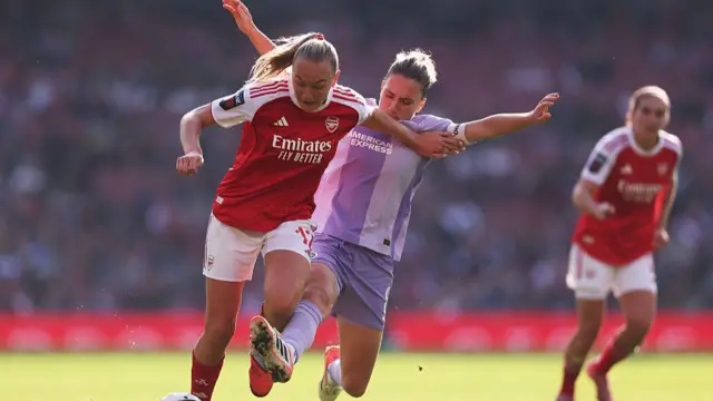 Arsenal v Brighton action