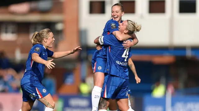 Chelsea v Spurs action