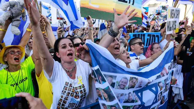 People celebrate at Hostage Square