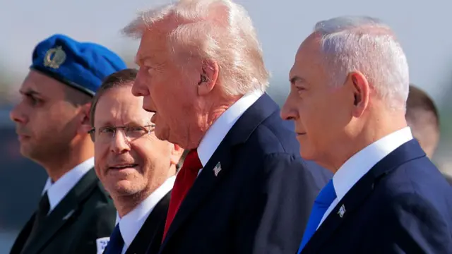 Donald Trump is seen with Benjamin Netanyahu