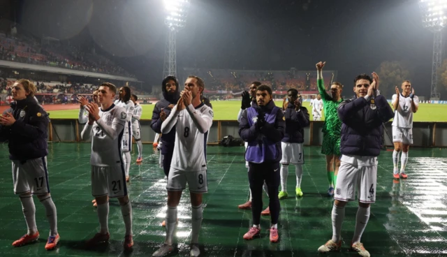 England's Anthony Gordon, Elliot Anderson, Jordan Henderson and Declan Rice celebrate after qualifying for the FIFA World Cup