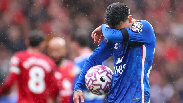 Enzo Le Fee of Sunderland reacts