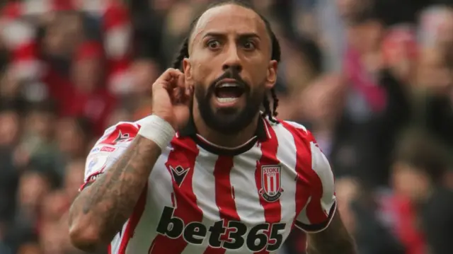 Sorba Thomas celebrates scoring