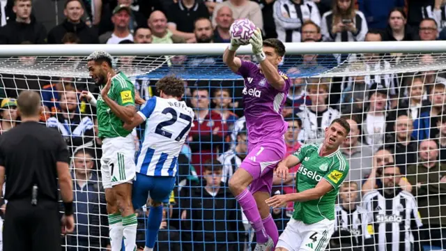 Nick Pope catching the ball