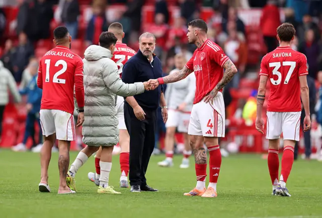 Ange Postecoglou the head coach / manager of Nottingham Forest with the players