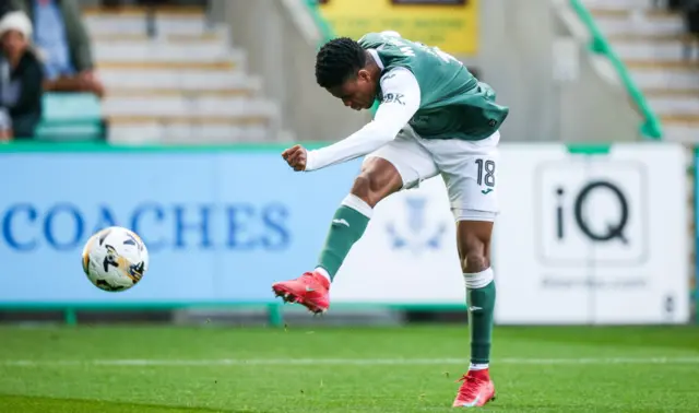 Thibault Klidje blasts Hibs in front