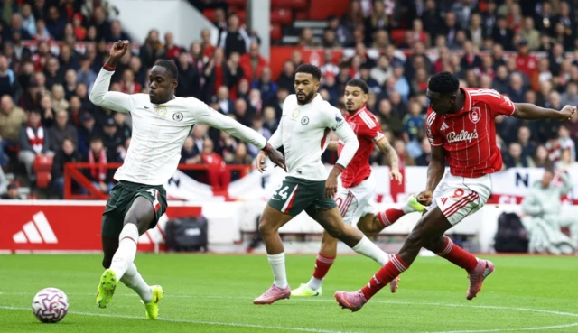 Nottingham Forest's Taiwo Awoniyi shoots at goal