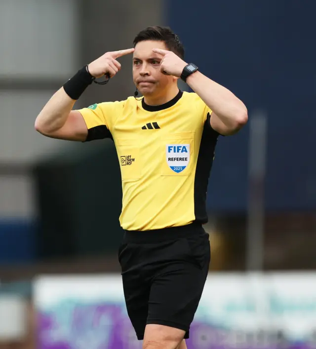 Referee Mathew McDiarmid