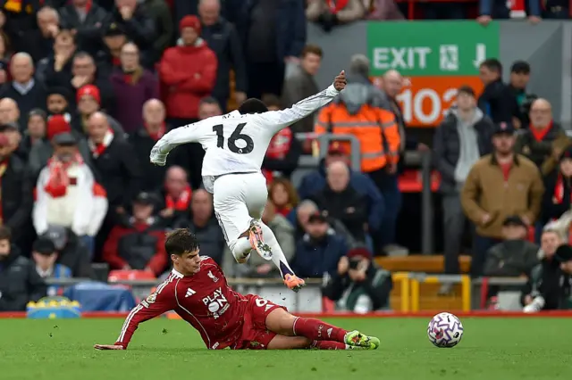 Maguire shujaa Manchester 2-1 Liverpool | Sportsleo.co.tz