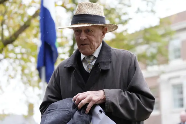 Geoffrey Boycott
